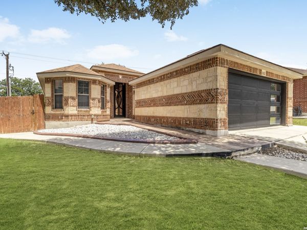 6838 Sabine Pass, San Antonio, TX 78242