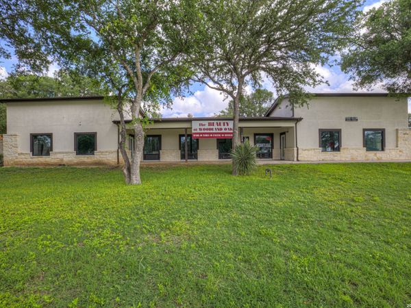 1209 WOODLAND OAKS DR, Schertz, TX 78154