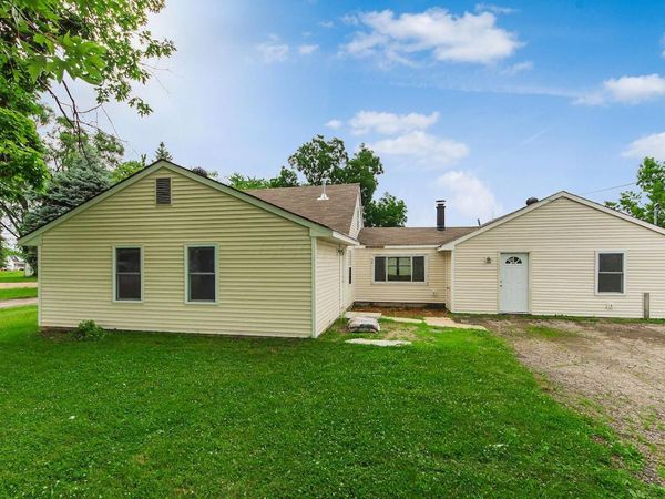 2476 Broadway , Columbus, OH 43204