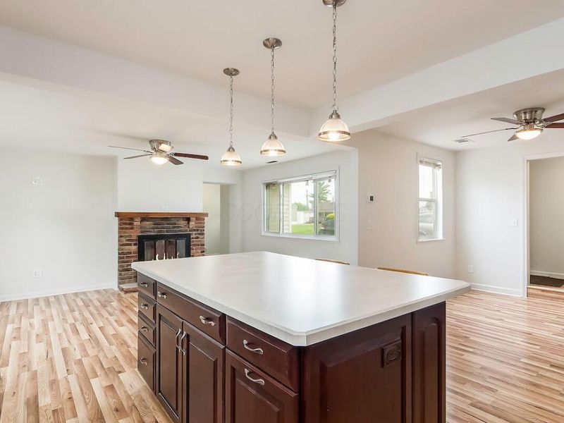 2476 Broadway, Grove City, OH 43123 Photo 10