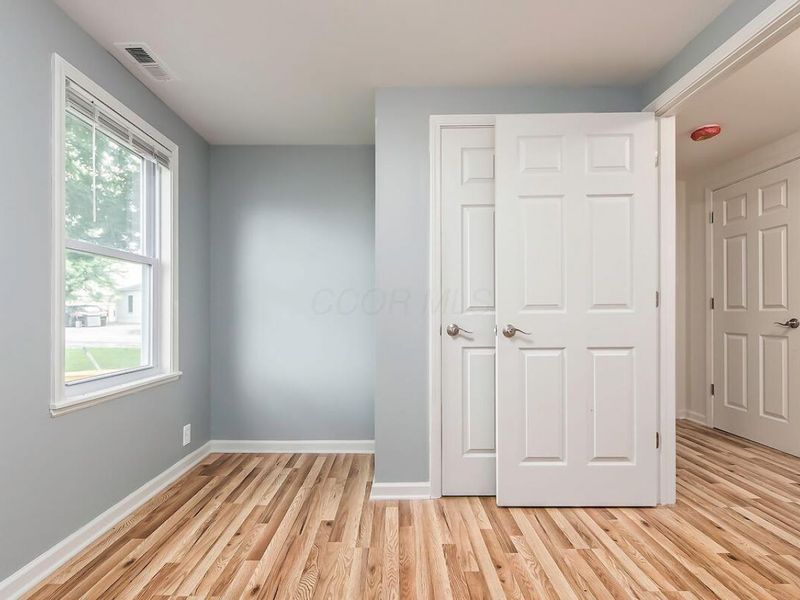 2476 Broadway, Grove City, OH 43123 Photo 26