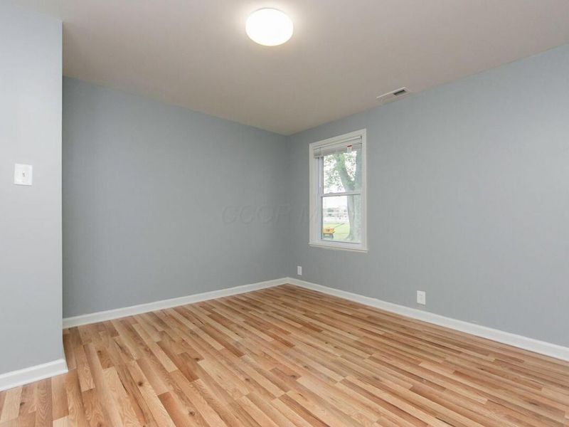 2476 Broadway, Grove City, OH 43123 Photo 28