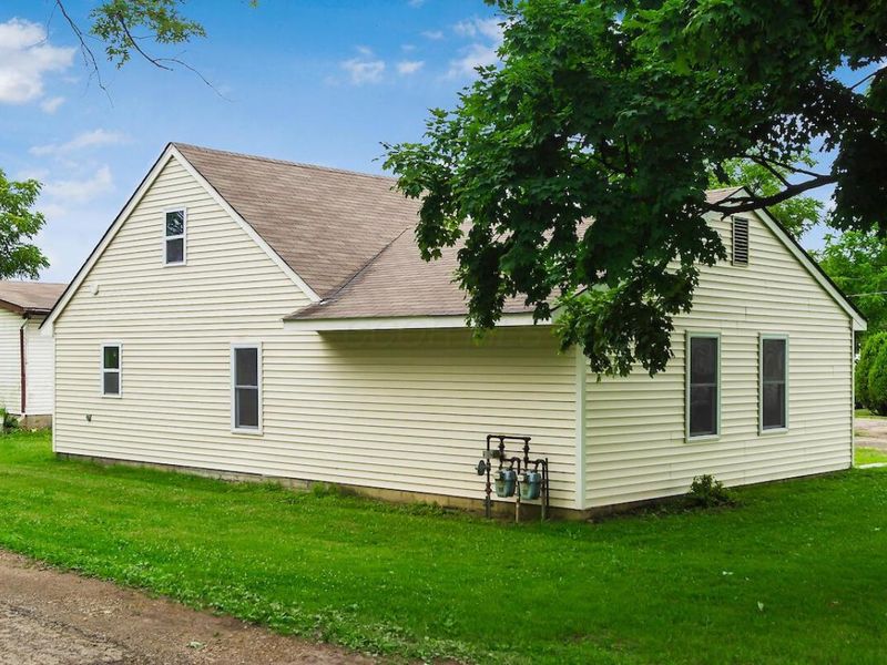 2476 Broadway, Grove City, OH 43123 Photo 3