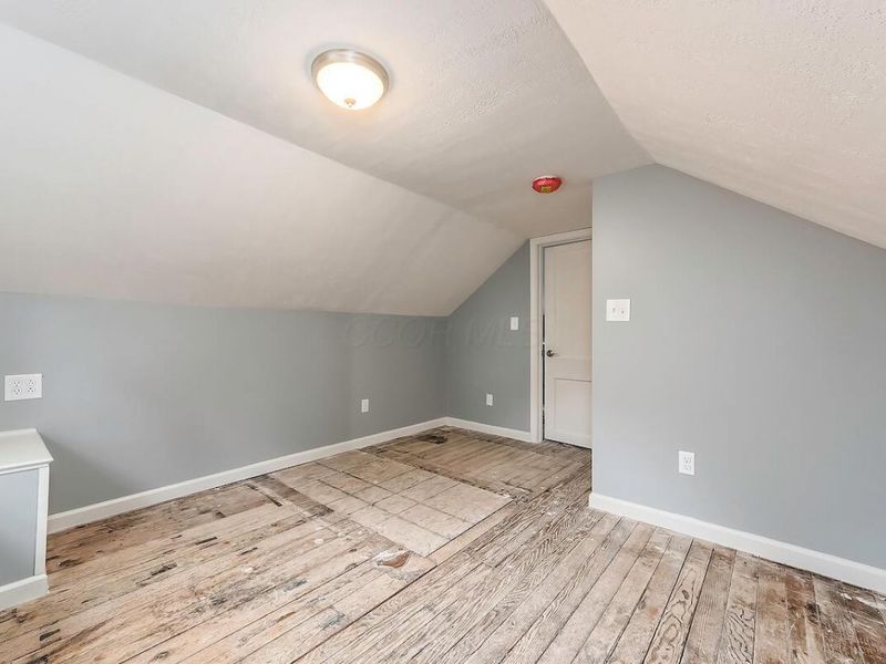 2476 Broadway, Grove City, OH 43123 Photo 38