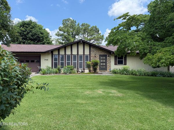 1930 Plumb Creek Circle , Knoxville, TN 37932