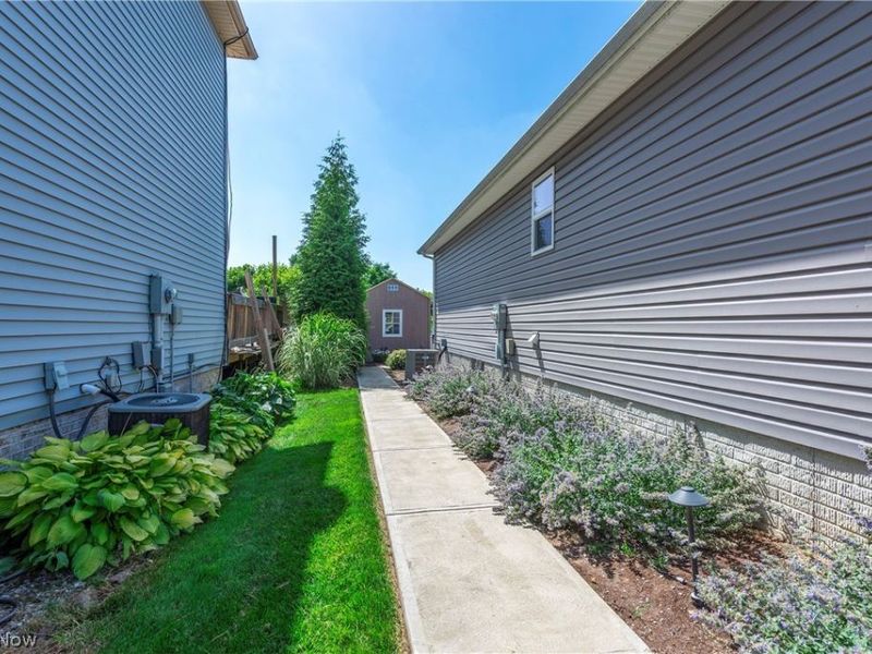 5474 Goans Place, Parma, OH 44134 Photo 38