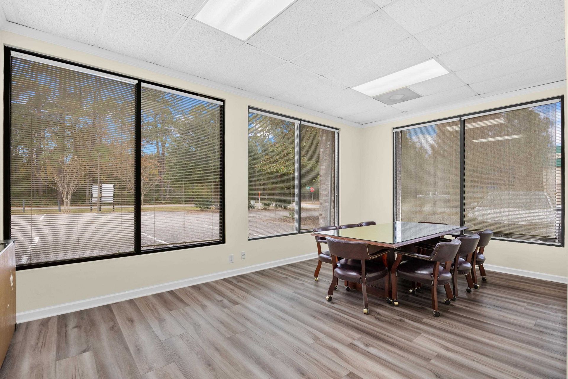 313 Commerce Dr. Photo 14