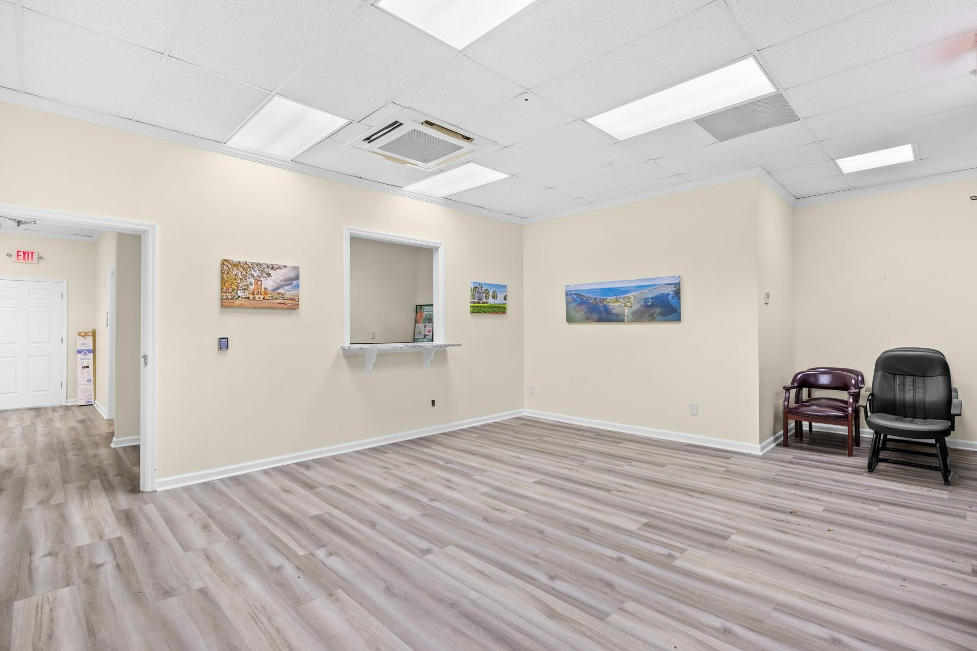 313 Commerce Dr. Photo 5