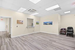 313 Commerce Dr. photo 4