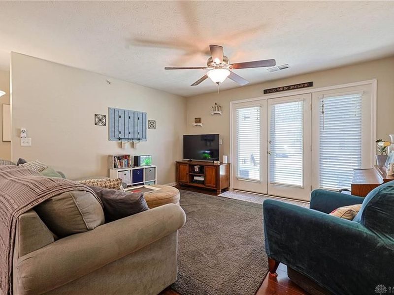 1756 Waterstone Boulevard, Unit 101, Washington Township, OH 45342 Photo 5