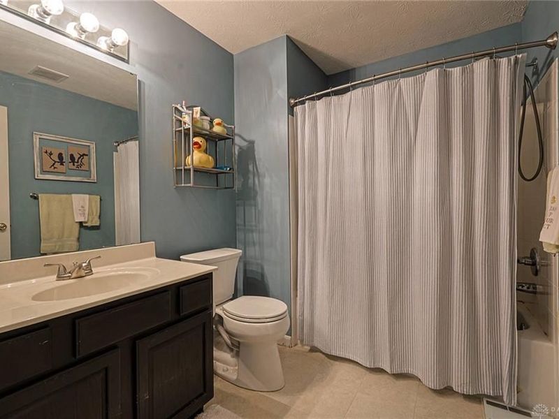 1756 Waterstone Boulevard, Unit 101, Washington Township, OH 45342 Photo 6