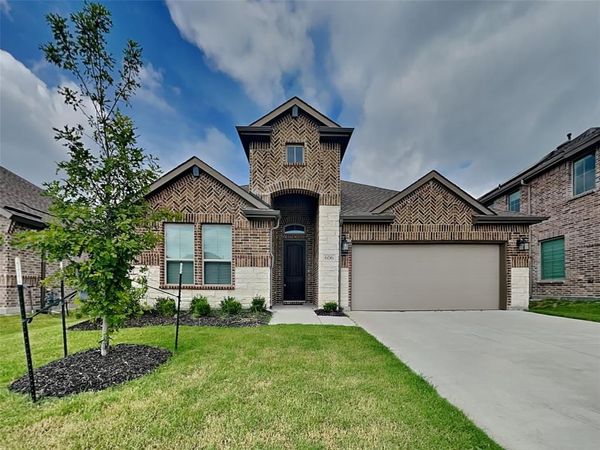606 Taylor Drive, Fate, TX 75087