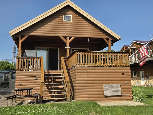 220 Errthum Drive, North Buena Vista, IA 52066