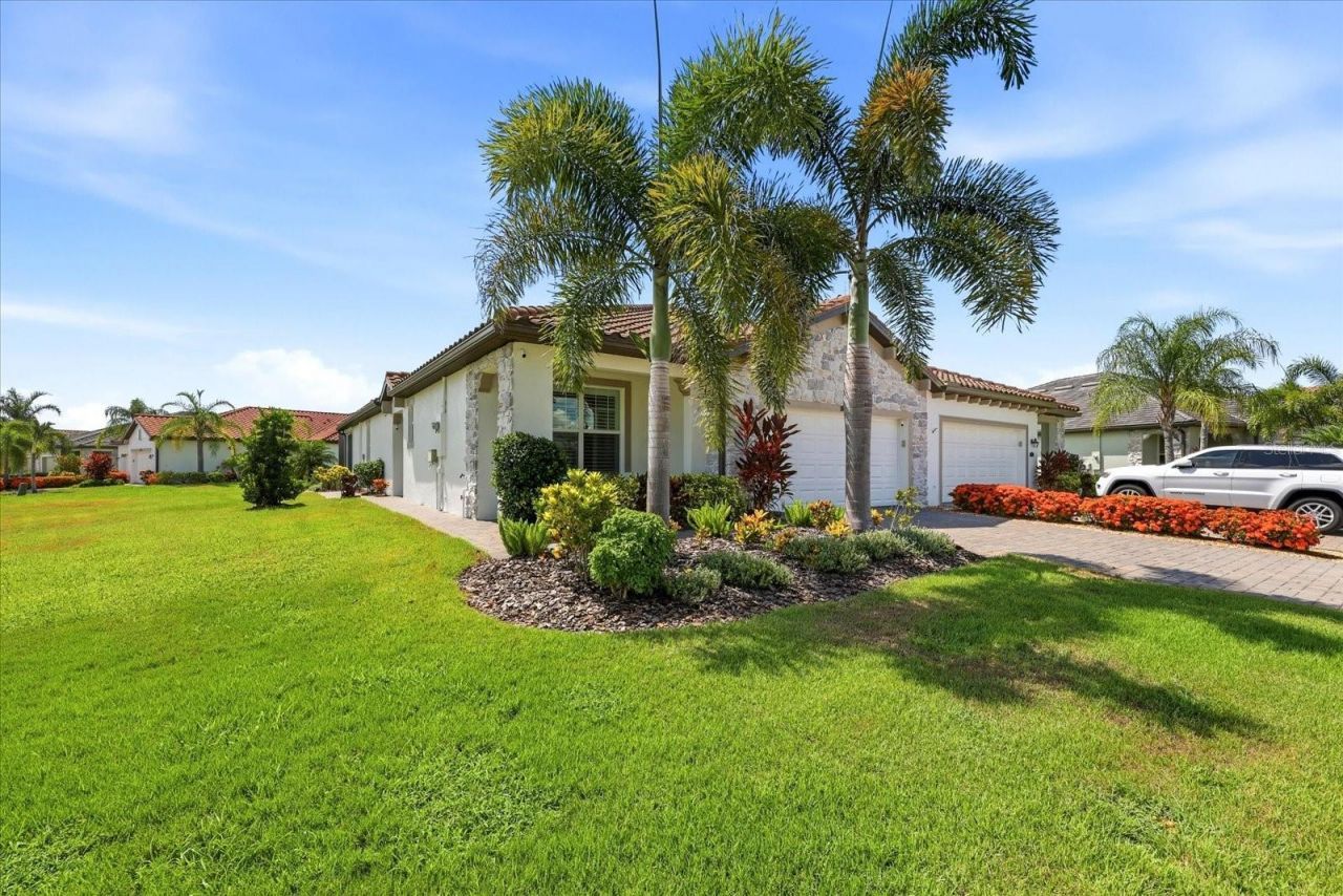2405 Wildflower Run, Lakewood Ranch, FL 34211 Photo