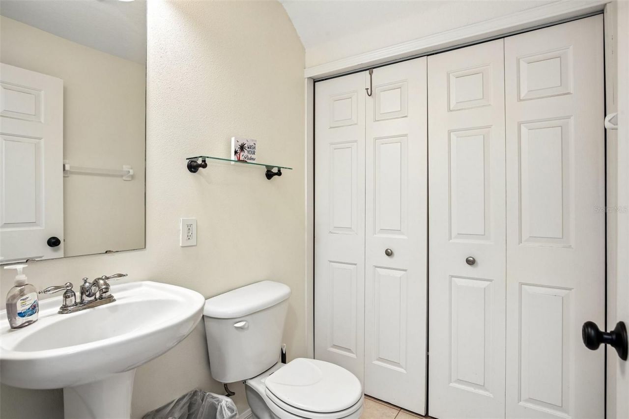 3853 Island Way , Saint Petersburg, FL 33705 Photo