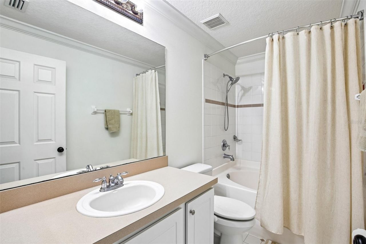 3853 Island Way , Saint Petersburg, FL 33705 Photo