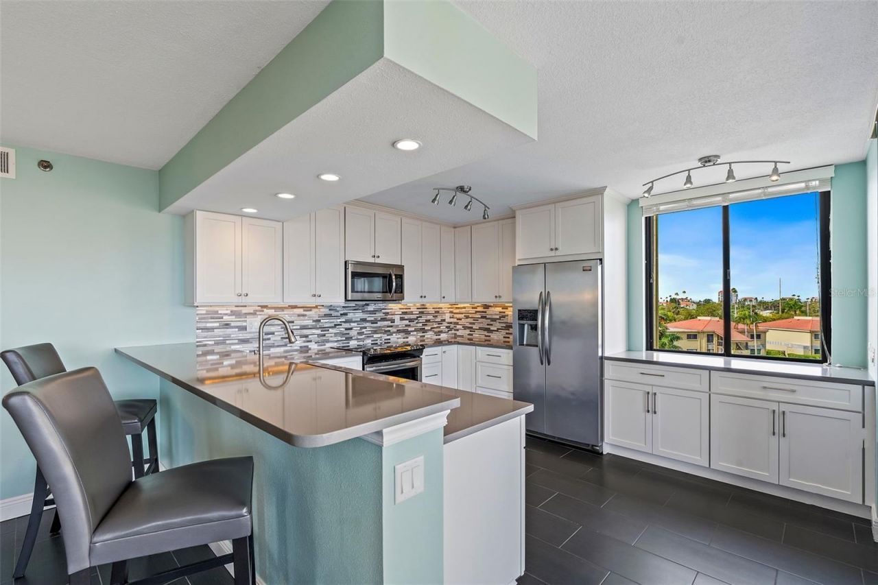 6372 Palma Del Mar Boulevard S, Unit 406, Saint Petersburg, FL 33715 Photo