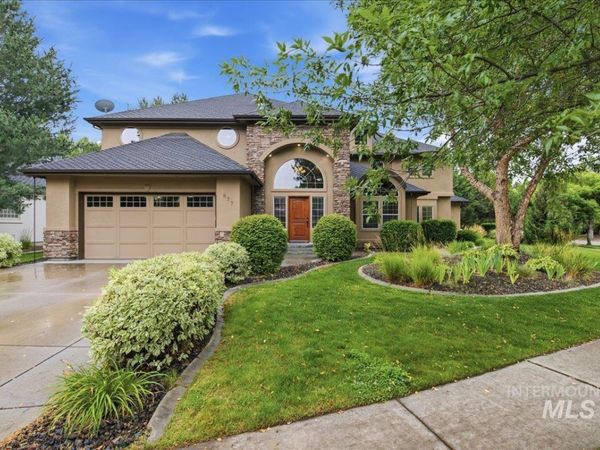 877 W Headwaters Dr., Eagle, ID 83616