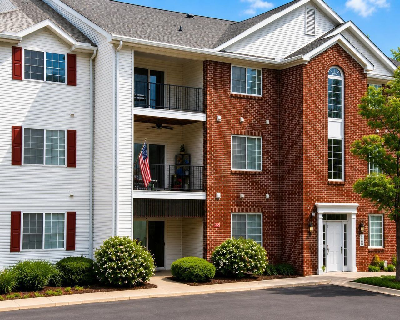 6200 Harbour Pointe, Unit 301, Columbus, OH 43231 Main Photo