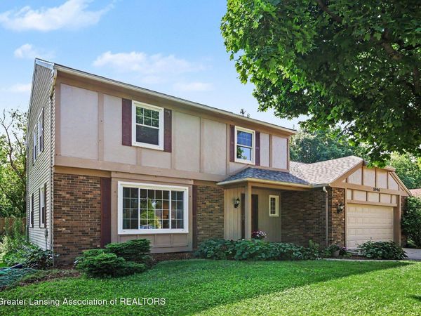 5996 Patriots Way, East Lansing, MI 48823