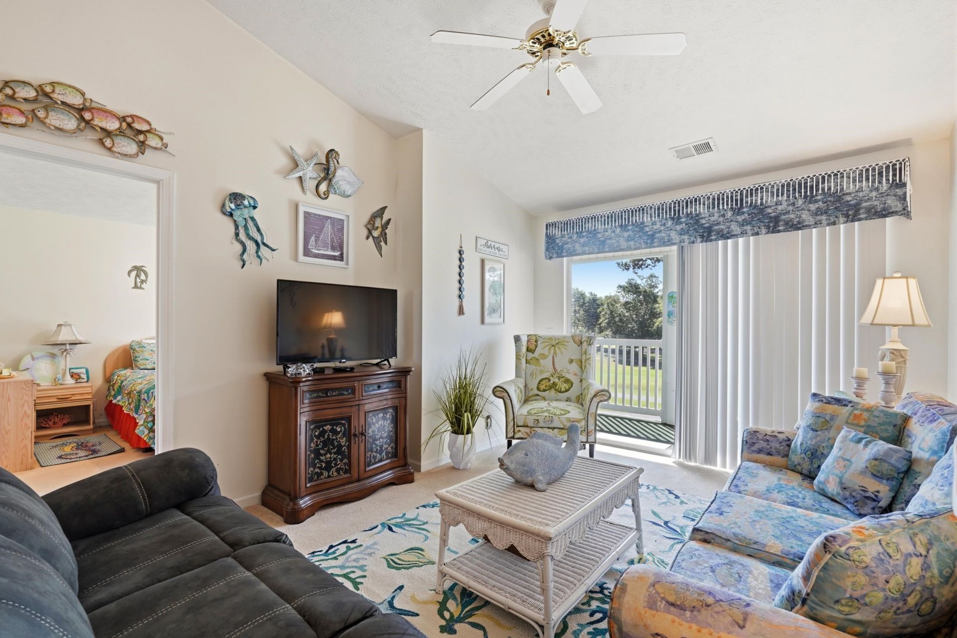 684 Tupelo Ln. Photo 11