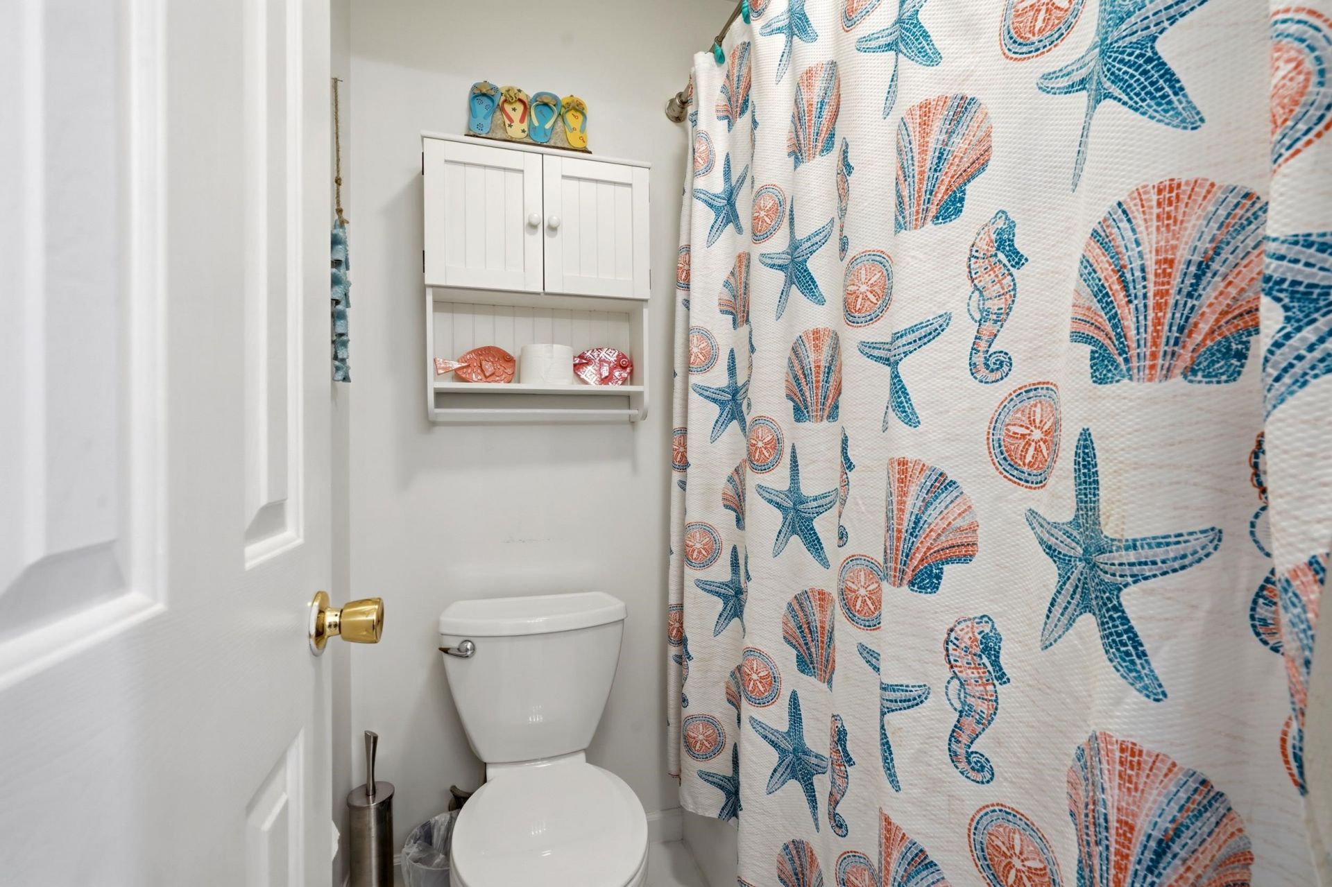 684 Tupelo Ln. Photo 16