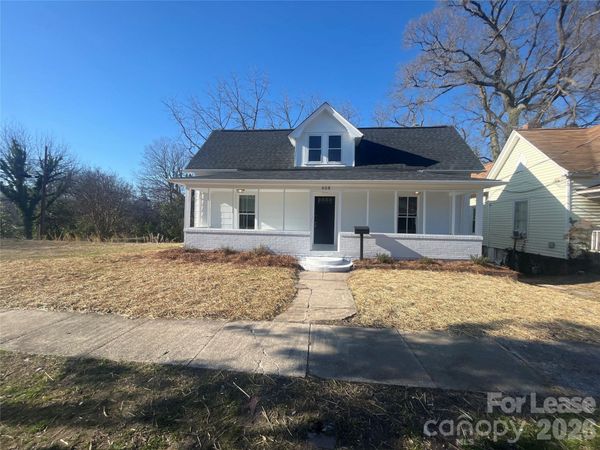 608 S Yadkin Avenue, Spencer, NC 28159