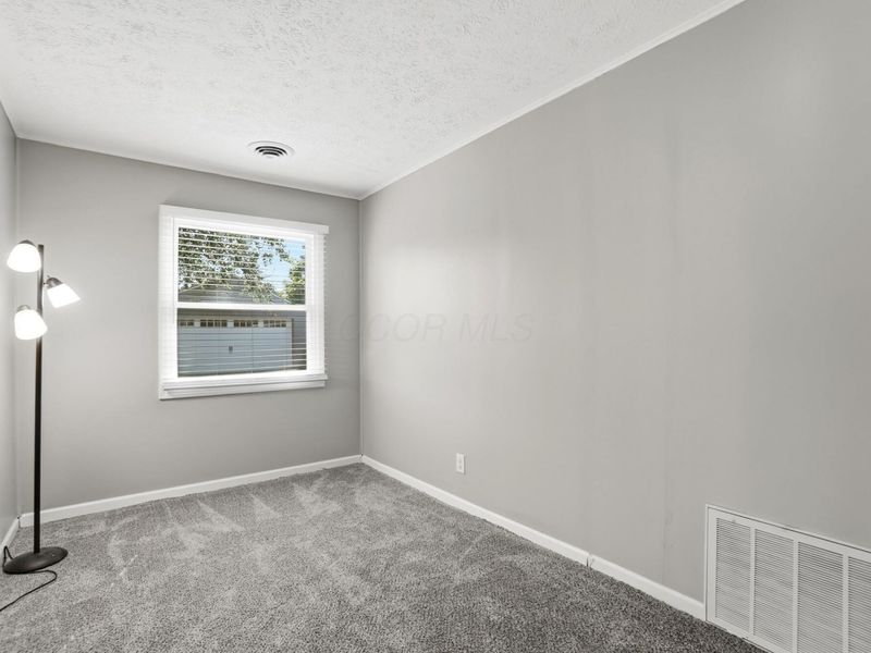 262 Saint Christopher Lane, Columbus, OH 43213 Photo 34