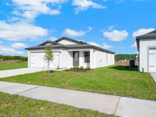 8556 105th Avenue , Vero Beach, FL 32967