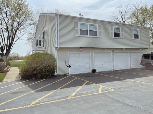 195 Thomas Court , Unit D, Bartlett, IL 60103