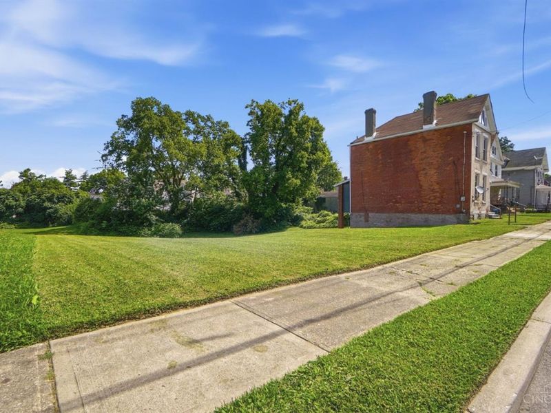 1612 Brewster Avenue, Cincinnati, OH 45207 Photo 3