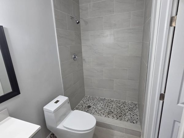 31 Edmund Road, Unit  #5, West Park, FL 33023