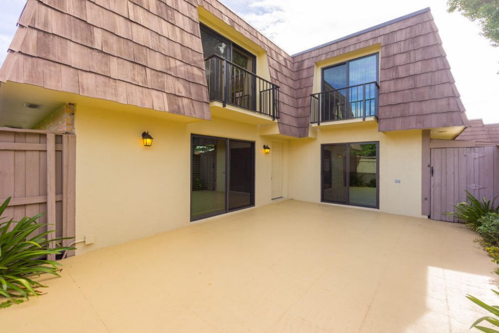 818 8th Court, Palm Beach Gardens, FL 33410 Photo