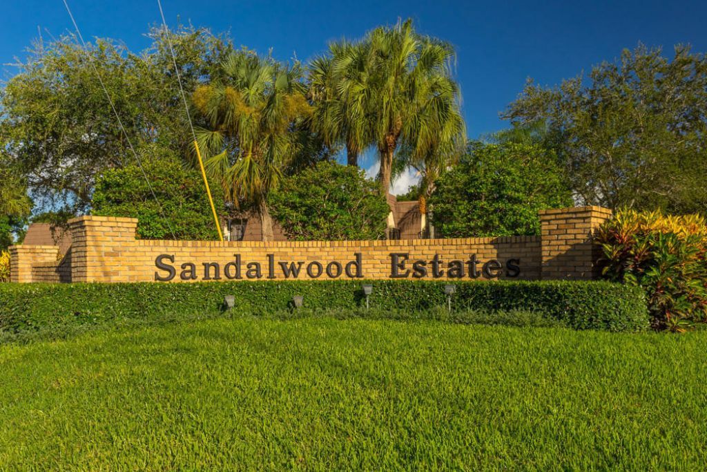 818 8th Court, Palm Beach Gardens, FL 33410 Photo