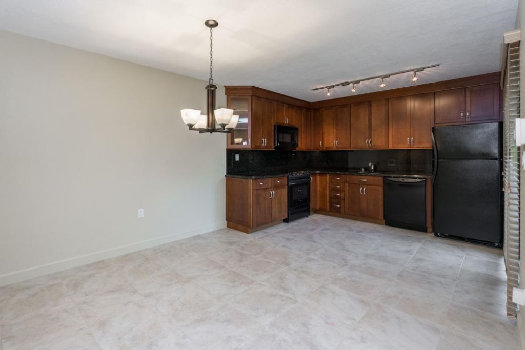 818 8th Court, Palm Beach Gardens, FL 33410 Photo