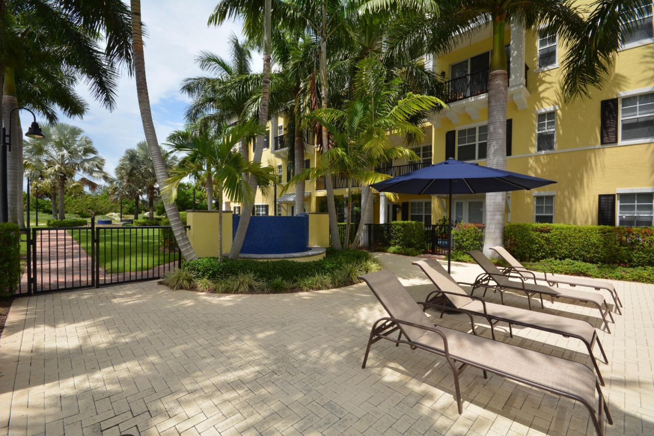 229 N Latitude Circle, Delray Beach, FL 33483 Photo