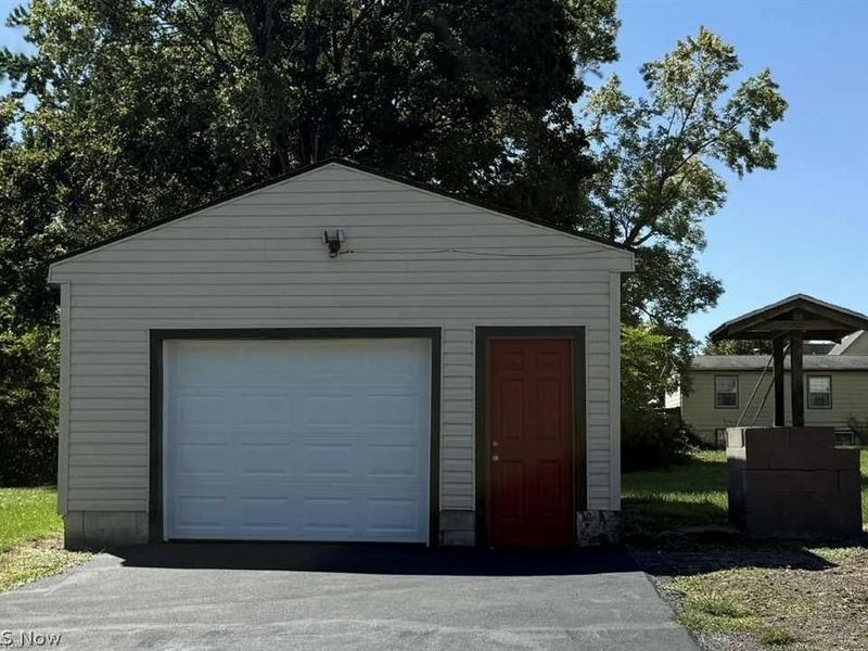 217 S Jackson Street, Youngstown, OH 44506 Photo 13