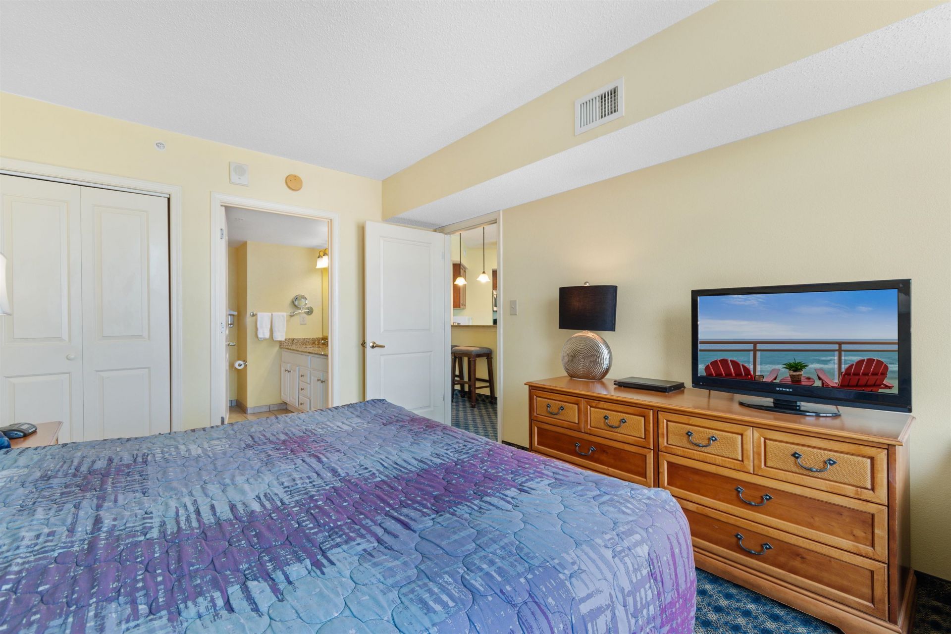 5300 N Ocean Blvd.  Photo 16
