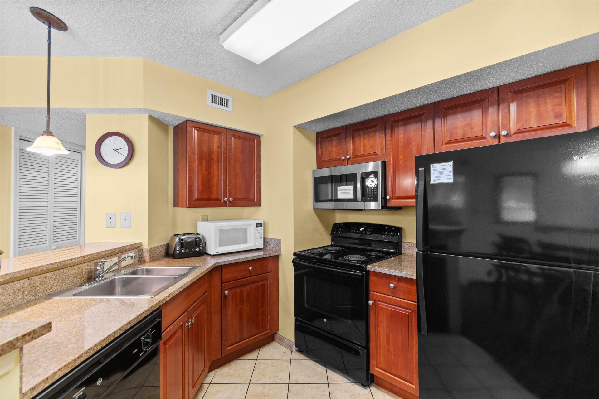 5300 N Ocean Blvd.  Photo 7