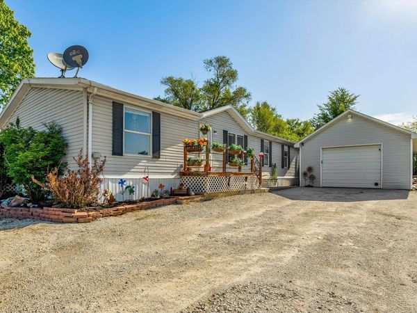 1110 Grant Street, Redfield, IA 50233