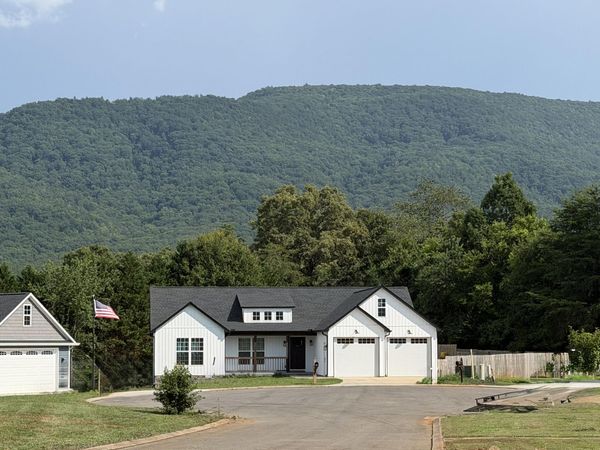 110 Waterstone Court, Benton, TN 37307