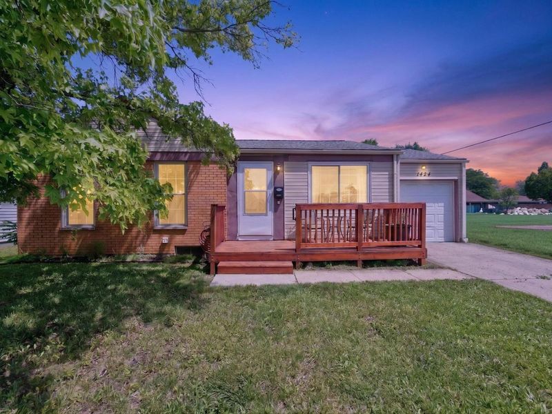 1424 E Dublin Granville Road, Columbus, OH 43229 Photo 1