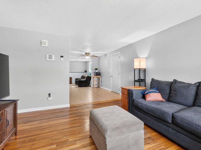1424 E Dublin Granville Road, Columbus, OH 43229 Photo 5