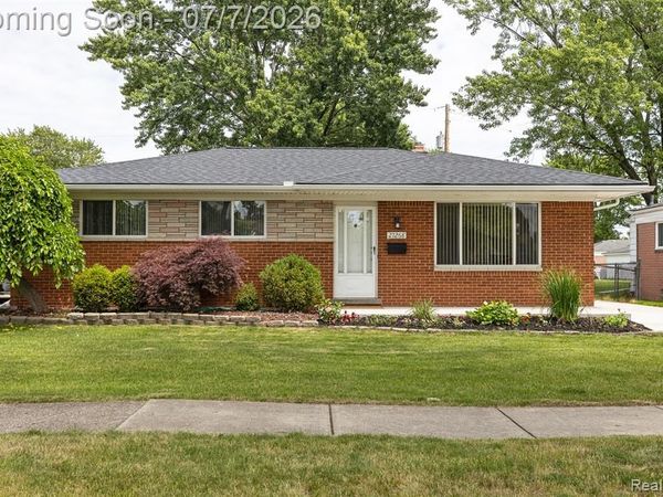 27268 Wagner Drive, Warren, MI 48093