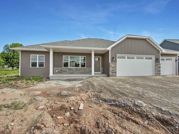 2859 STELOR DRIVE, Green Bay, WI 54311