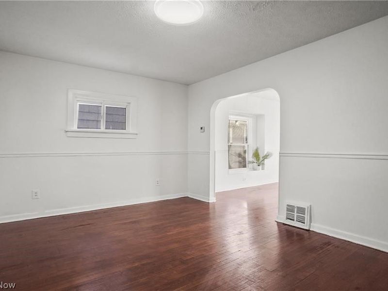 2226 26th Street SW, Akron, OH 44314 Photo 3