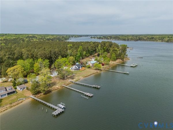 7812 Haynes Drive, Gloucester, VA 23061