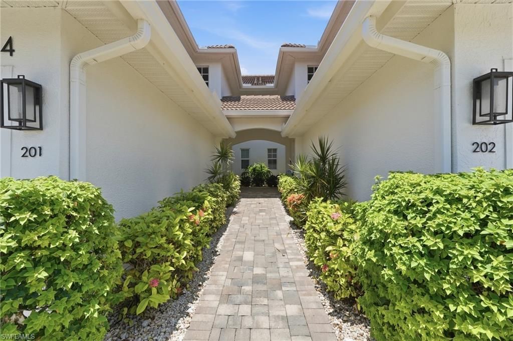 26914 Montego Pointe Ct, Unit 202, Bonita Springs, FL 34134 Photo