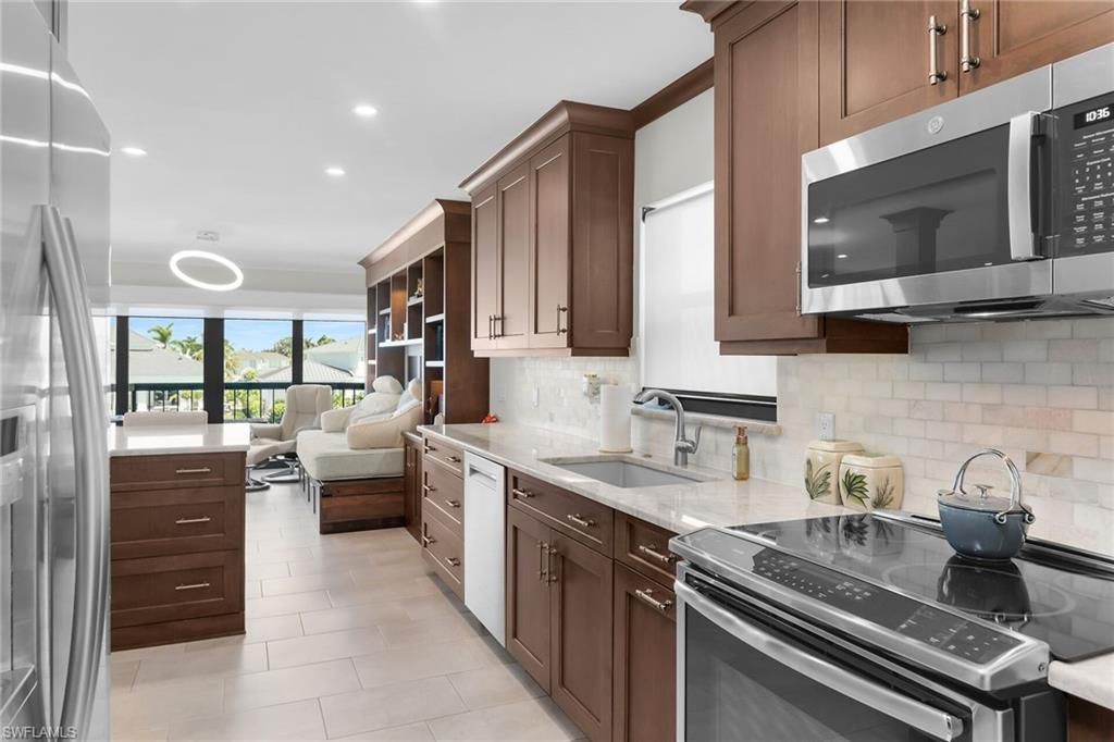845 Collier Ct, Unit 301, Marco Island, FL 34145 Photo