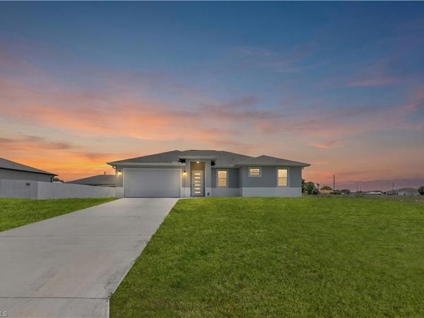 1049 Solar CT , LABELLE, FL 33935